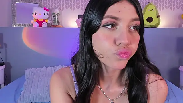 Snapshot of CheryelFox chatting on 10, 3, 2026 CheryelFox online show from 10, 3, 2026