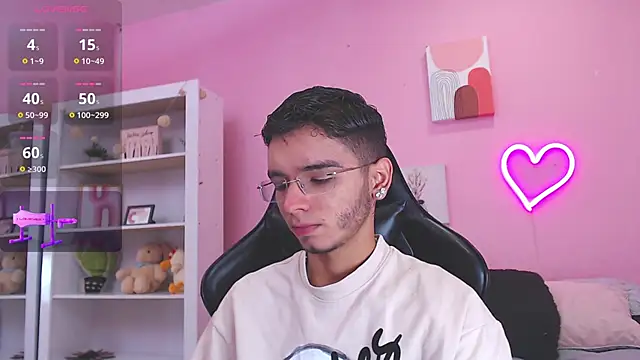 Ian Castillo  online show from 24, 1, 2025