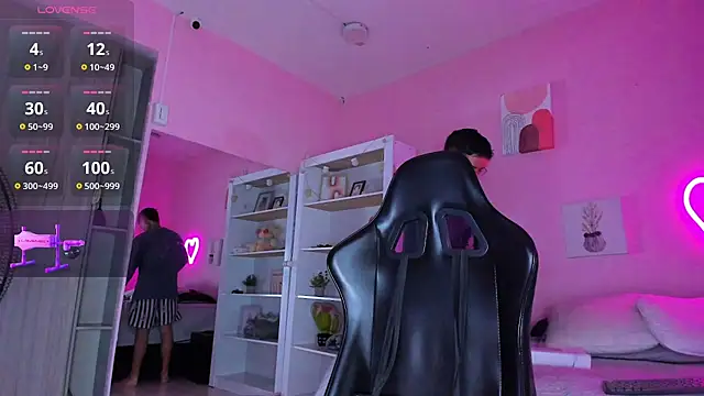 Ian Castillo  online show from 11, 9, 2025