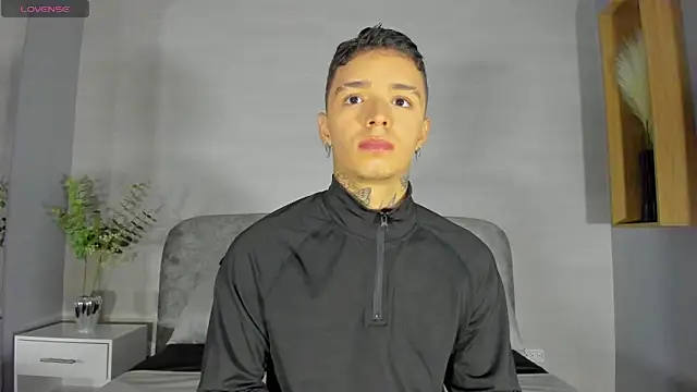 Ian Castillo  online show from 9, 6, 2026