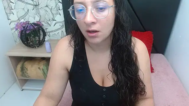 sarax ximena online show from 15, 5, 2026