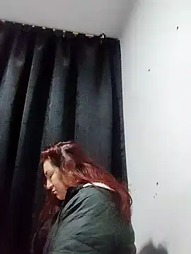 Snapshot of lindassmia chatting on 31, 10, 2025 lindassmia online show from 31, 10, 2025