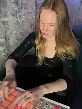 saint cat25 online show from 11, 5, 2026