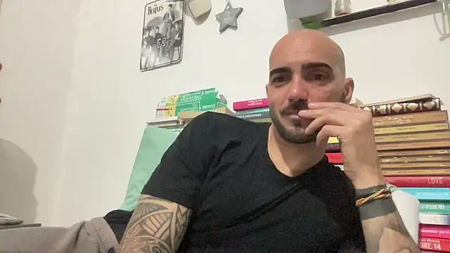 alessandromori91 online show from 8, 5, 2026