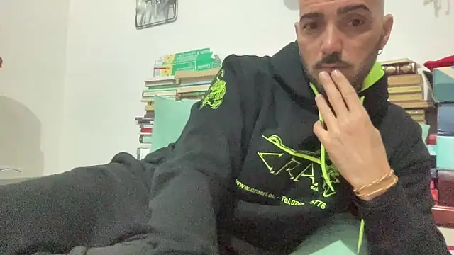 alessandromori91 online show from 10, 5, 2026