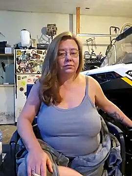 MsShelby40 online show from 28, 12, 2024