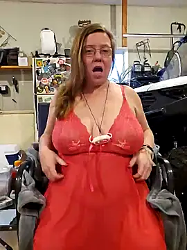 MsShelby40 online show from 12, 2, 2025