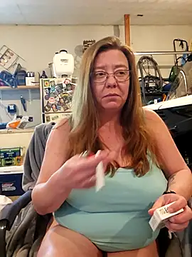 MsShelby40 online show from 19, 4, 2026