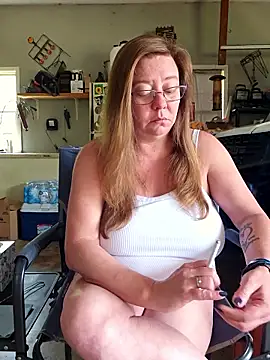 Snapshot of MsShelby40 chatting on 16, 6, 2026 MsShelby40 online show from 16, 6, 2026