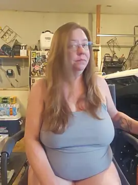 MsShelby40 online show from 25, 7, 2026