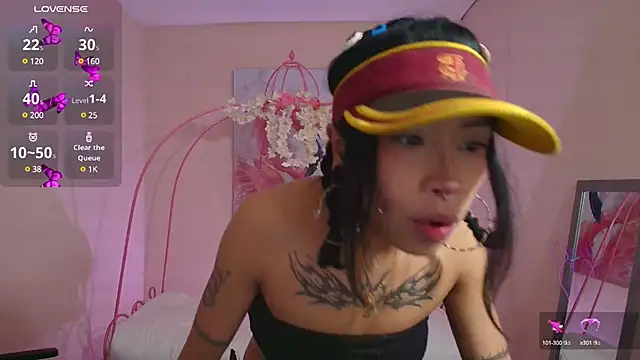 Snapshot of Violetta_Suky chatting on 22, 2, 2025 Violetta Suky online show from 22, 2, 2025