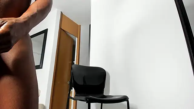 Snapshot of smit_hot_sr chatting on 22, 4, 2026 smit hot sr online show from 22, 4, 2026