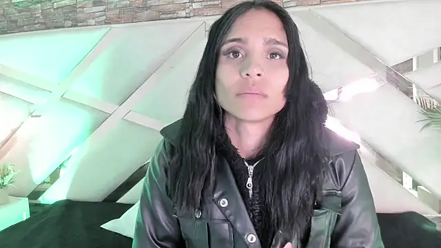 sophie pariss online show from 20, 12, 2025