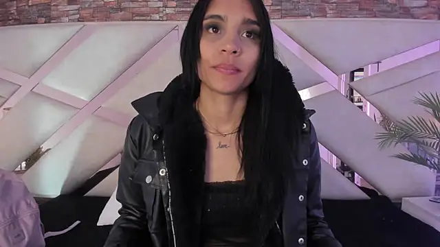 Snapshot of sophie_pariss chatting on 26, 2, 2026 sophie pariss online show from 26, 2, 2026