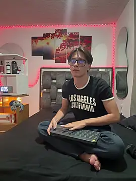 Alex and Fabian online show from 25, 5, 2026