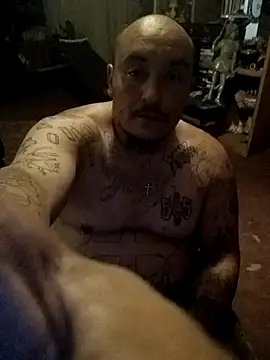 Snapshot of wilsons12 chatting on 12, 4, 2026 wilsons12 online show from 12, 4, 2026