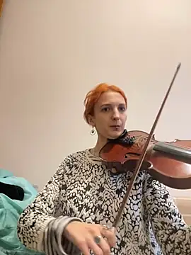 IngridMayer online show from 11, 12, 2024