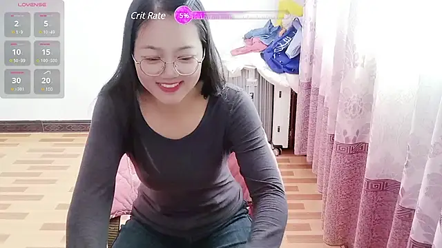 Snapshot of luoxuwen chatting on 5, 2, 2025 luoxuwen online show from 5, 2, 2025