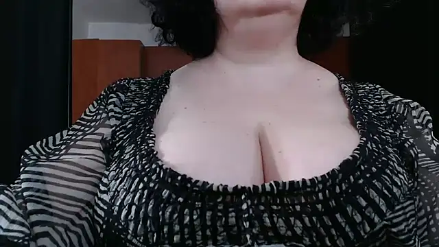  MissJ  online show from 2, 3, 2025