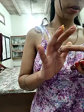 Snapshot of priya_sharma02 chatting on 21, 9, 2025 priya sharma02 online show from 21, 9, 2025