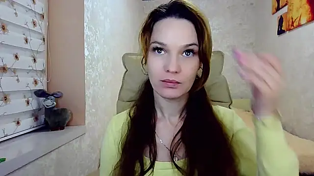 Snapshot of impossibleluna chatting on 12, 11, 2025 impossibleluna online show from 12, 11, 2025