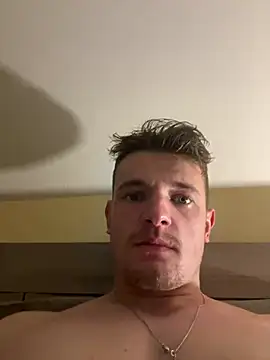 Snapshot of krov chatting on 6, 1, 2025 krov online show from 6, 1, 2025