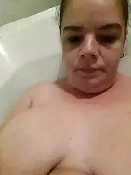 Hornyparratjie online show from 11, 11, 2025