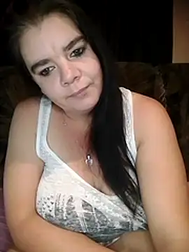 Hornyparratjie online show from 24, 5, 2026