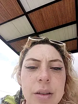 madelaine- online show from 30, 11, 2025