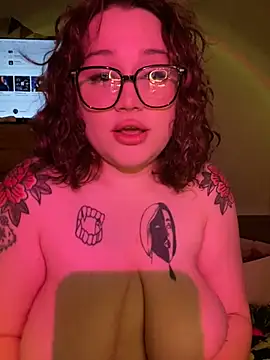 Snapshot of DaisyBooom chatting on 22, 2, 2025 DaisyBooom online show from 22, 2, 2025