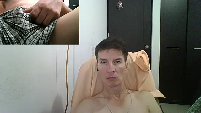 Snapshot of fieryloves chatting on 31, 12, 2024 fieryloves online show from 31, 12, 2024