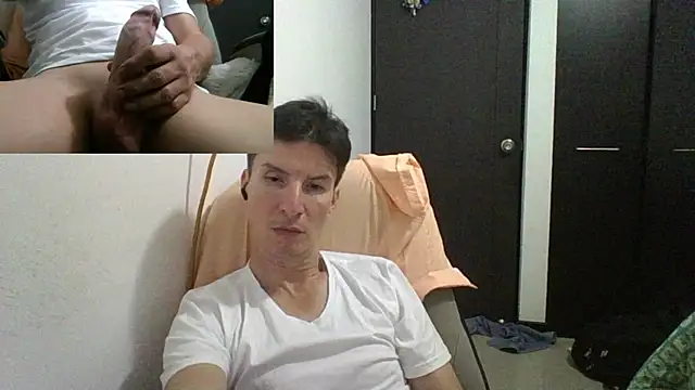 Snapshot of fieryloves chatting on 1, 1, 2025 fieryloves online show from 1, 1, 2025