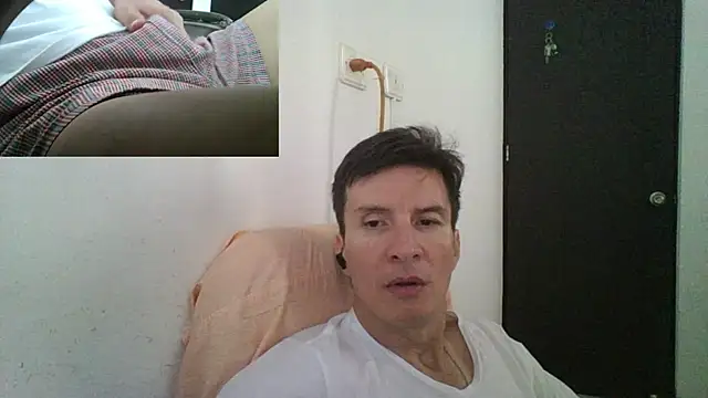 Snapshot of fieryloves chatting on 11, 1, 2025 fieryloves online show from 11, 1, 2025