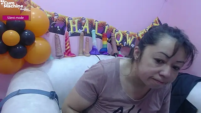 Snapshot of Drool_Sucker chatting on 17, 10, 2025 Drool Sucker online show from 17, 10, 2025