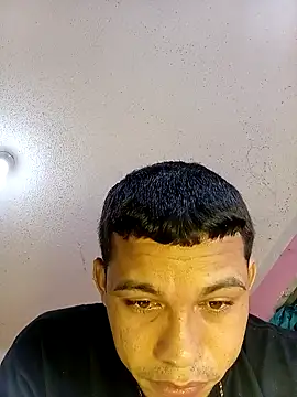 brattcumhot  online show from 14, 9, 2025