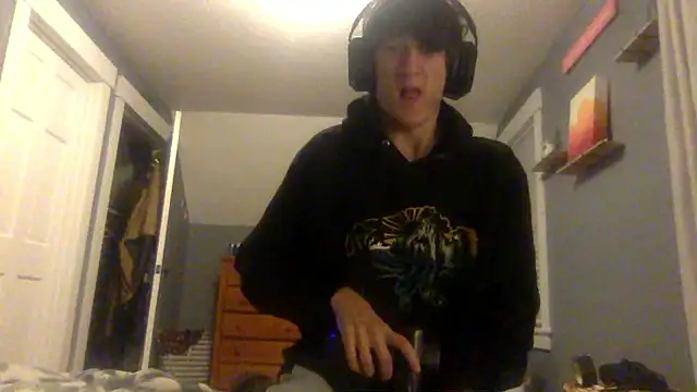 Snapshot of KittingGrappler chatting on 26, 11, 2025 KittingGrappler online show from 26, 11, 2025