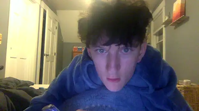 Snapshot of KittingGrappler chatting on 13, 4, 2026 KittingGrappler online show from 13, 4, 2026