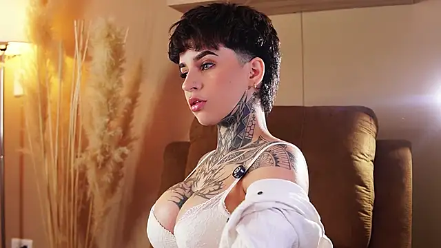 AliceShazaham  online show from 10, 5, 2026