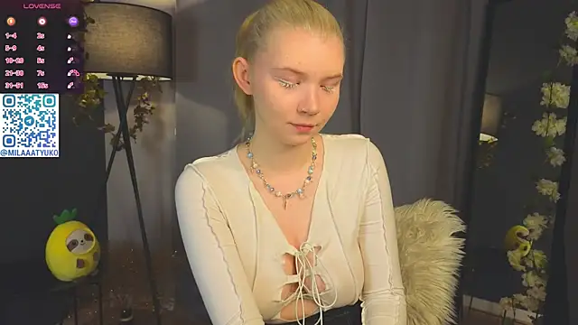 Snapshot of DaisyElmers chatting on 21, 1, 2025 DaisyElmers online show from 21, 1, 2025