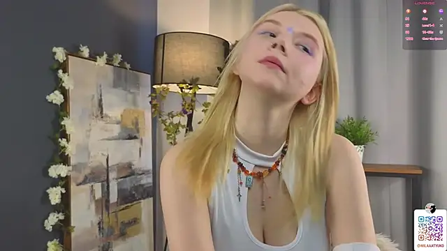 Snapshot of DaisyElmers chatting on 31, 1, 2025 DaisyElmers online show from 31, 1, 2025