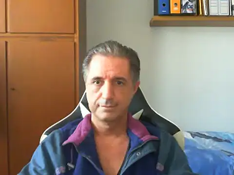 Snapshot of lliuk70mi chatting on 14, 1, 2025 lliuk70mi online show from 14, 1, 2025