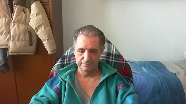 Snapshot of lliuk70mi chatting on 3, 4, 2026 lliuk70mi online show from 3, 4, 2026