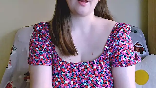Snapshot of ChubbyMaia chatting on 1, 1, 2025 ChubbyMaia online show from 1, 1, 2025