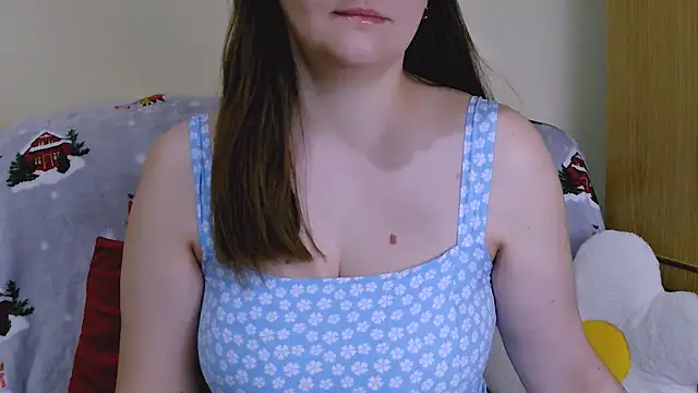 Snapshot of ChubbyMaia chatting on 12, 1, 2025 ChubbyMaia online show from 12, 1, 2025
