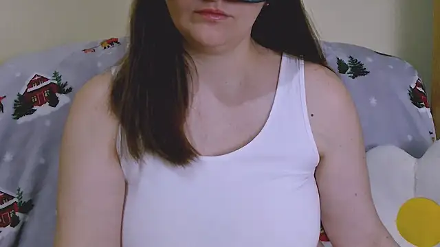Snapshot of ChubbyMaia chatting on 13, 1, 2025 ChubbyMaia online show from 13, 1, 2025