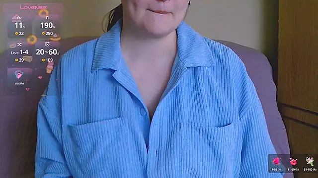 Snapshot of ChubbyMaia chatting on 10, 2, 2025 ChubbyMaia online show from 10, 2, 2025
