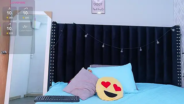 littleebonymommy online show from 8, 11, 2025