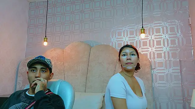 Snapshot of Annyeli chatting on 6, 11, 2025 Annyeli online show from 6, 11, 2025