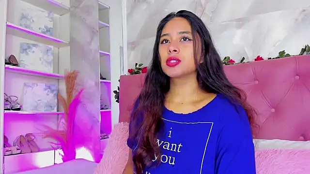 Snapshot of AnnaQueen_ chatting on 24, 10, 2025 AnnaQueen online show from 24, 10, 2025