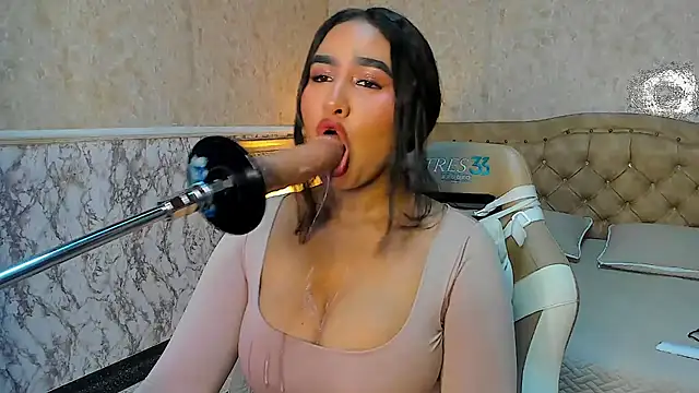 cute mia23 online show from 1, 5, 2026